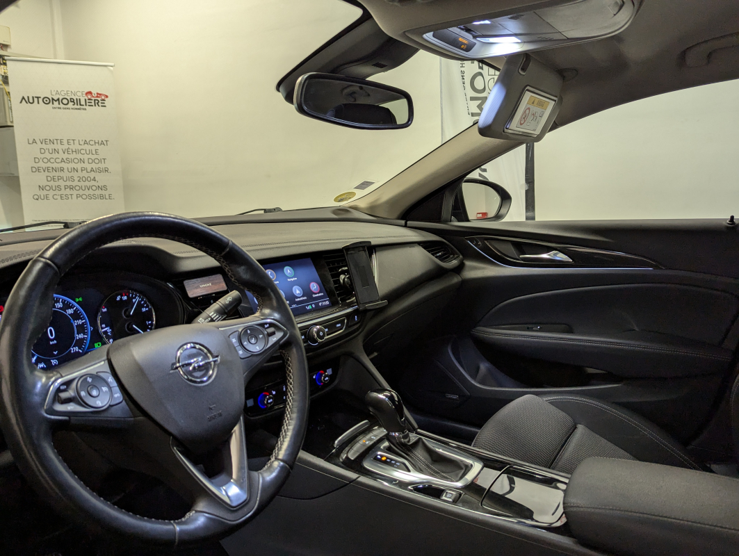 Opel Insignia — 12