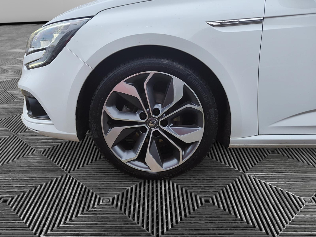 Renault Megane Estate — 21