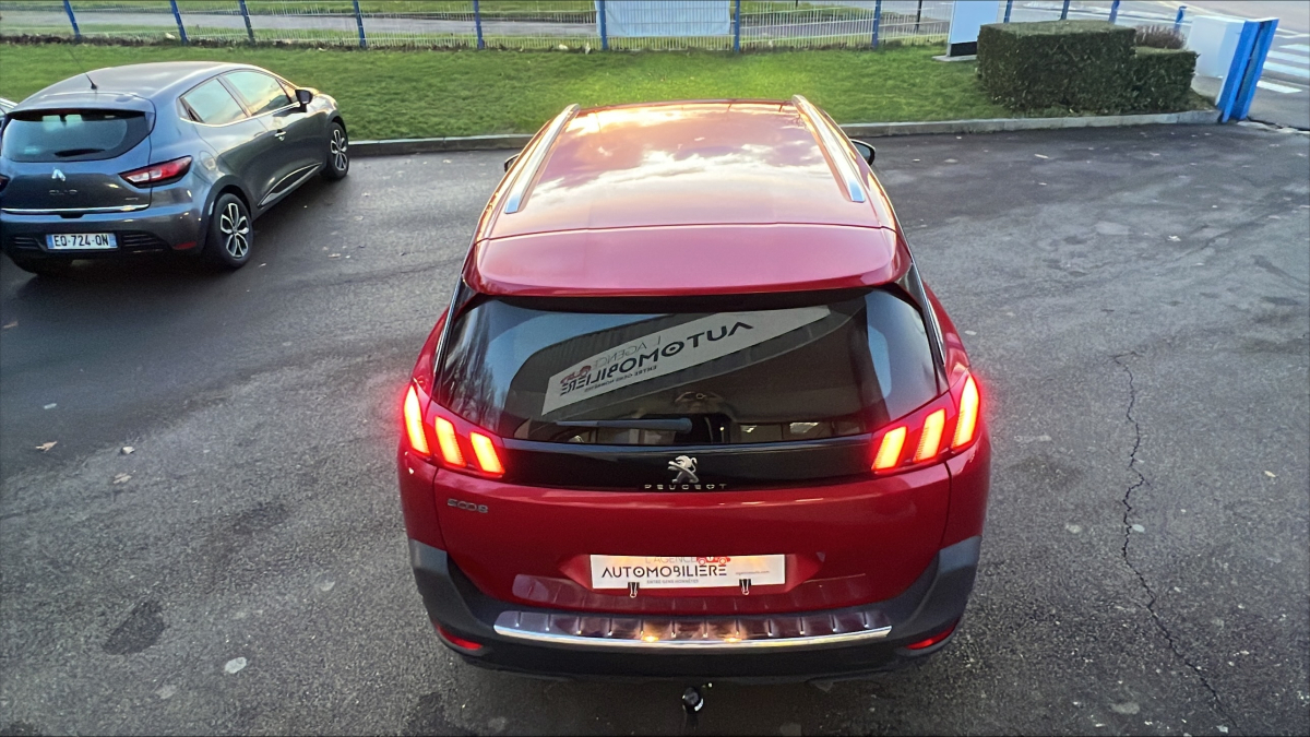 Peugeot 5008 — 8