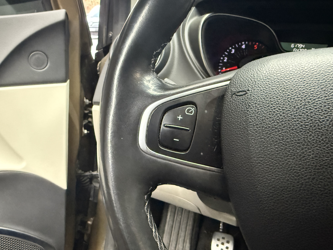 Renault Captur — 16