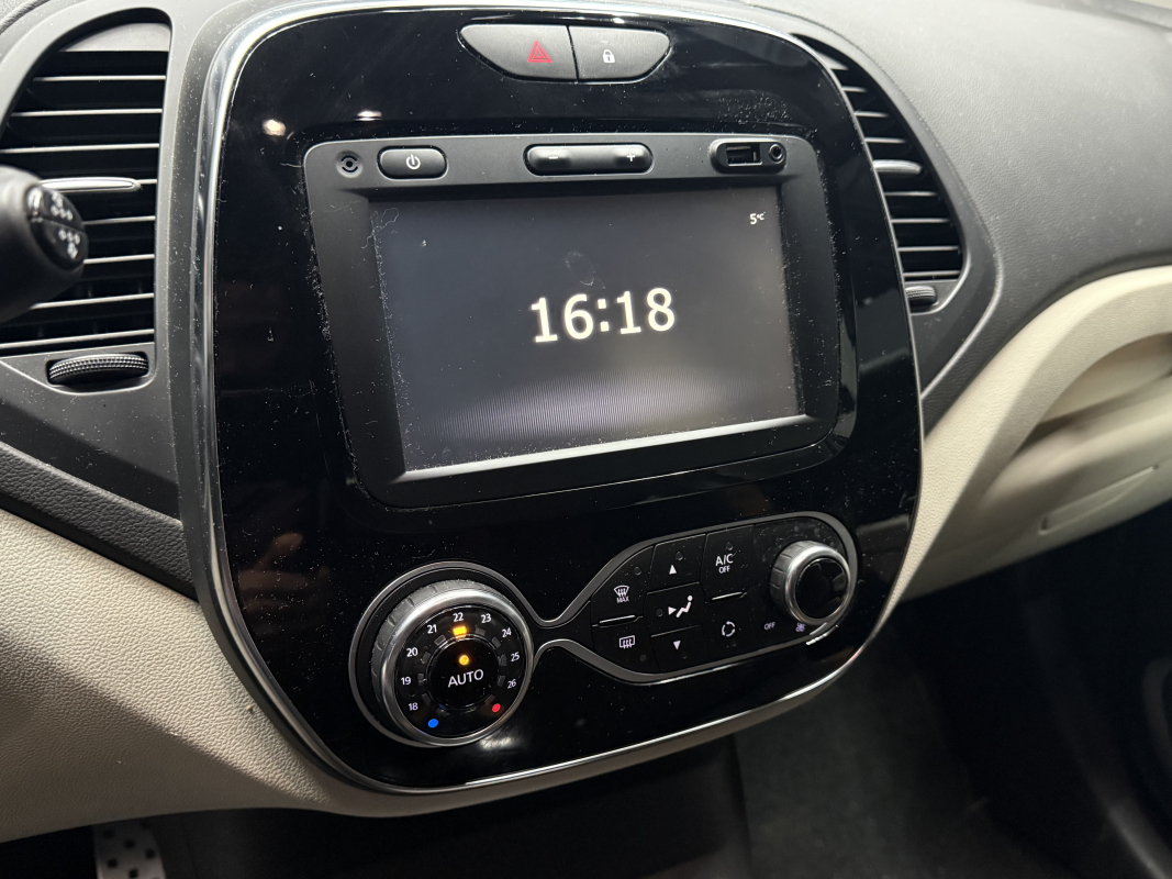Renault Captur — 19