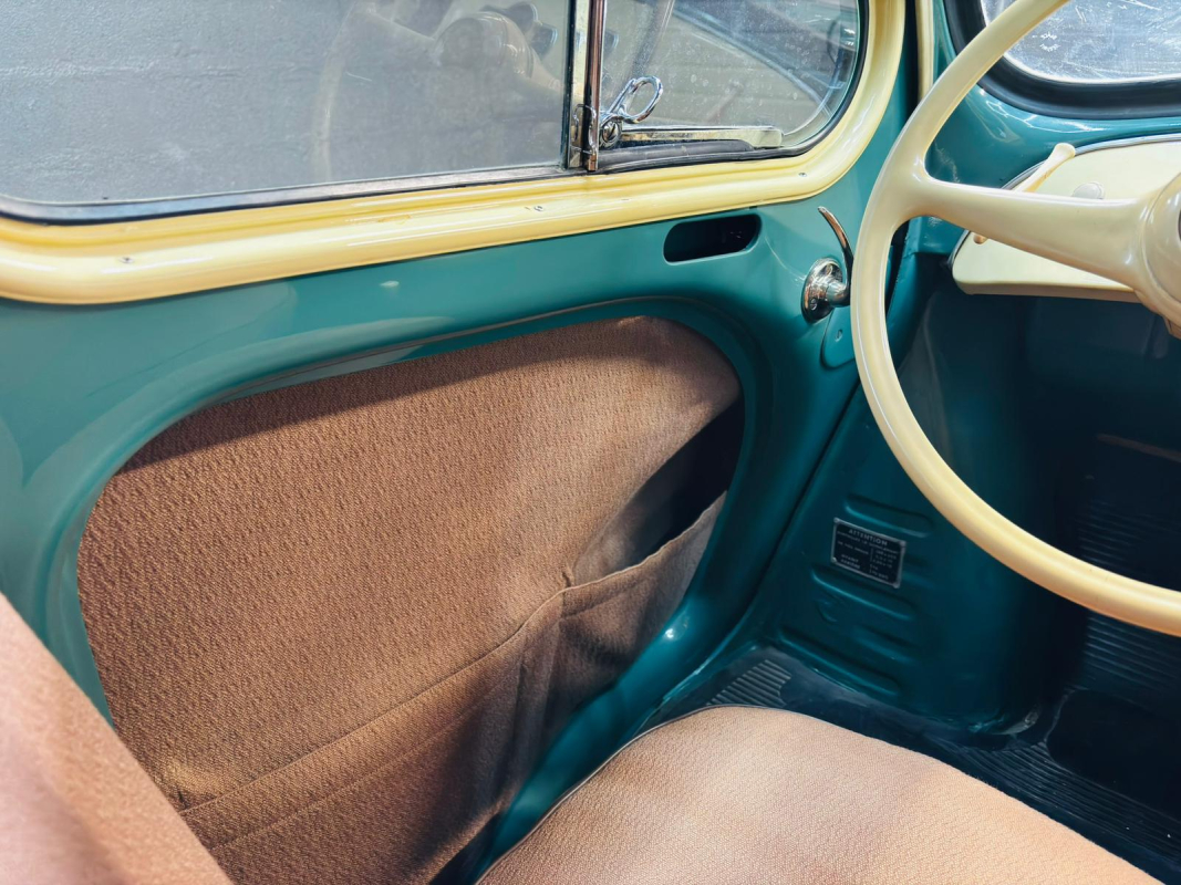 Renault 4 CV — 15