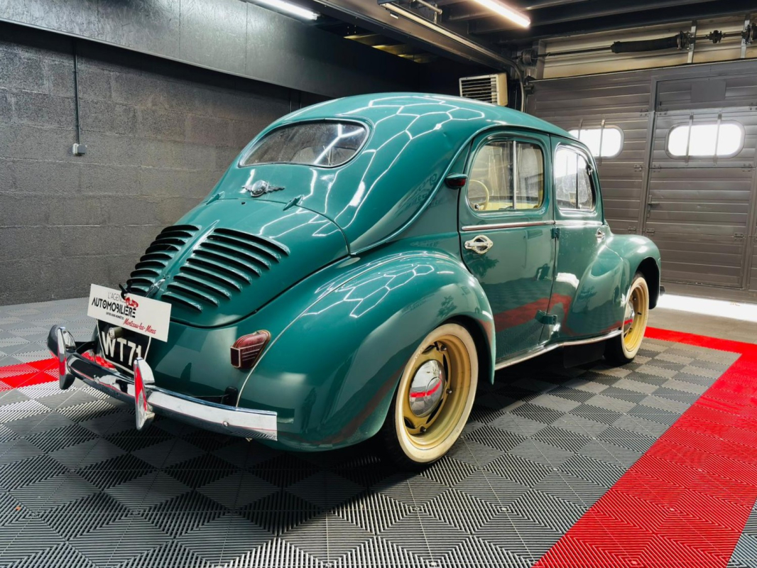 Renault 4 CV — 5