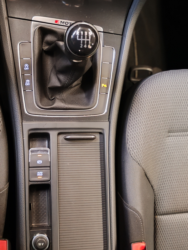 Volkswagen Golf — 20