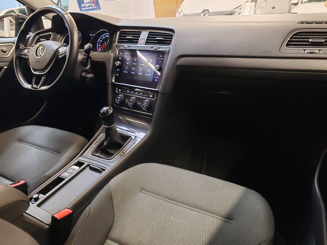Volkswagen Golf — 11