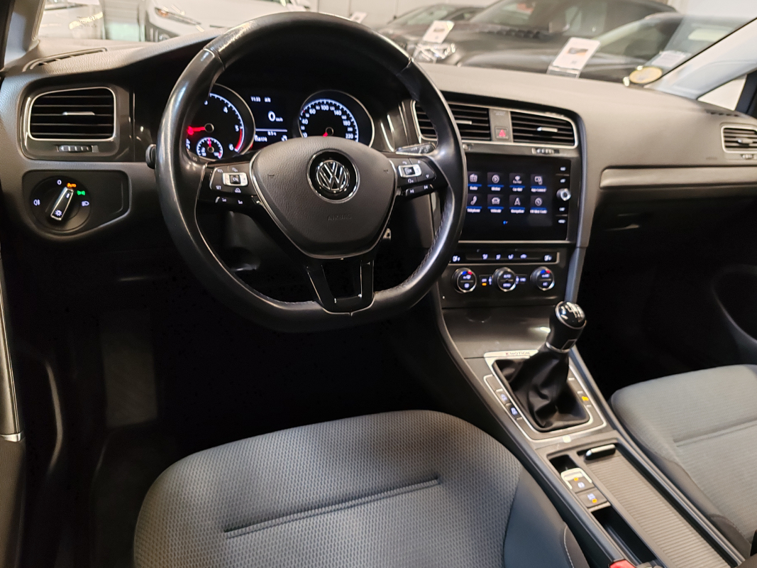 Volkswagen Golf — 8