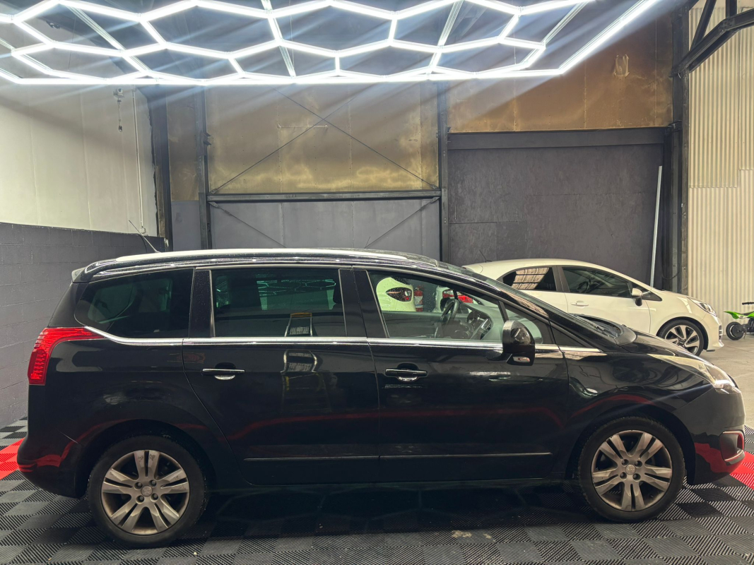 Peugeot 5008 — 4