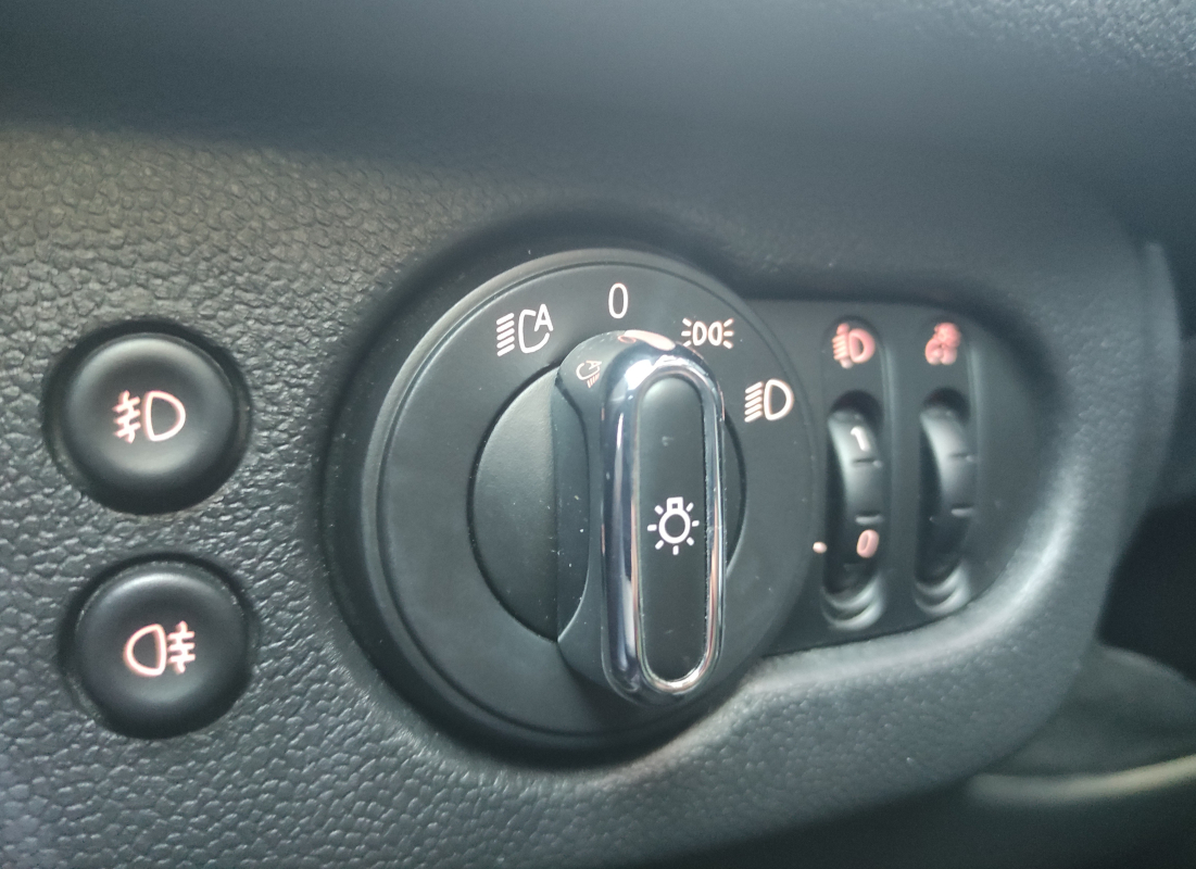 Mini Clubman — 24