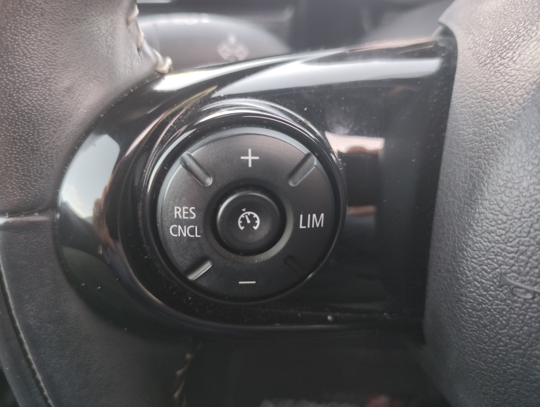 Mini Clubman — 27