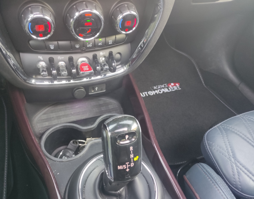 Mini Clubman — 18