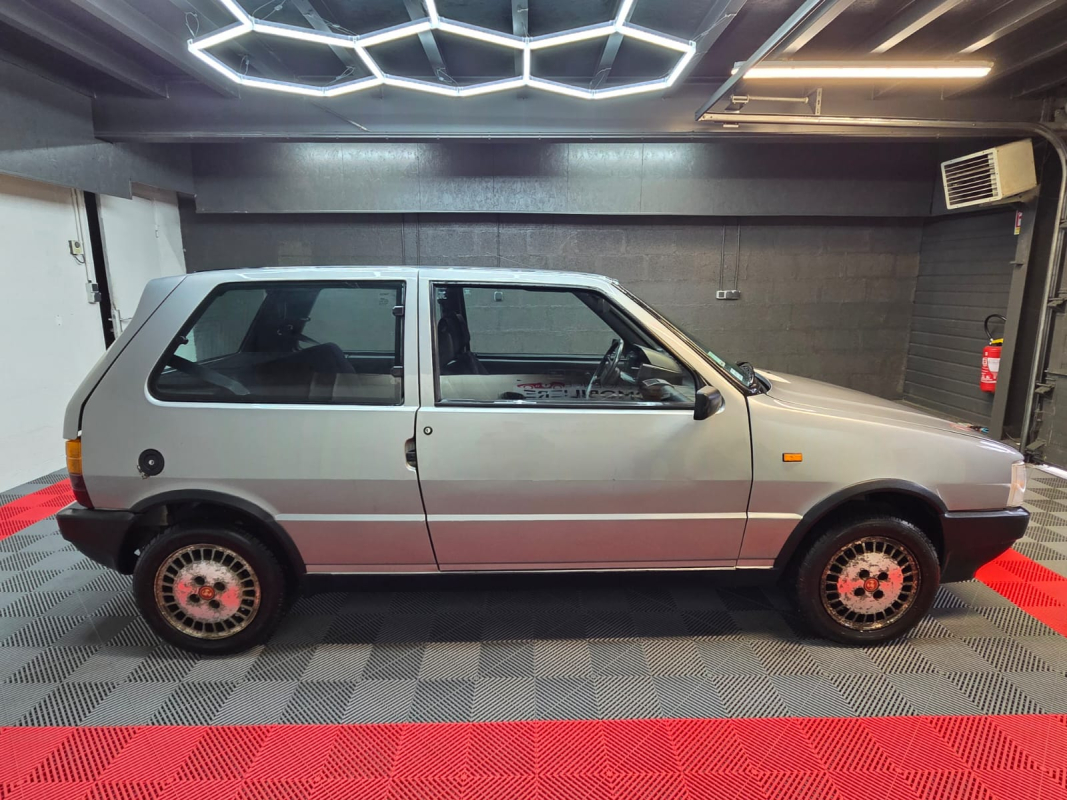 Fiat Uno — 4