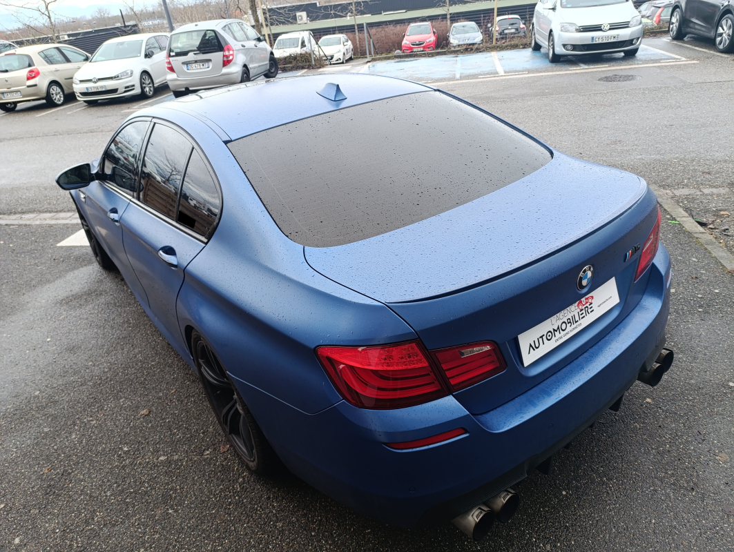 Bmw M5 — 5