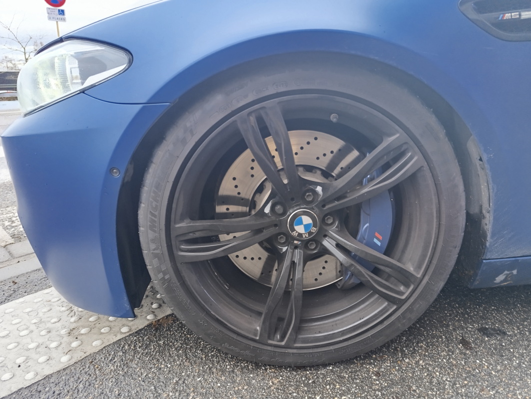 Bmw M5 — 35