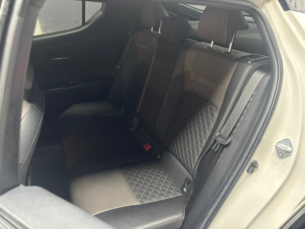Toyota C-HR — 16