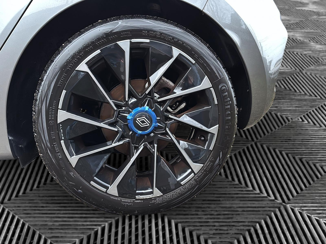 Renault Clio — 19