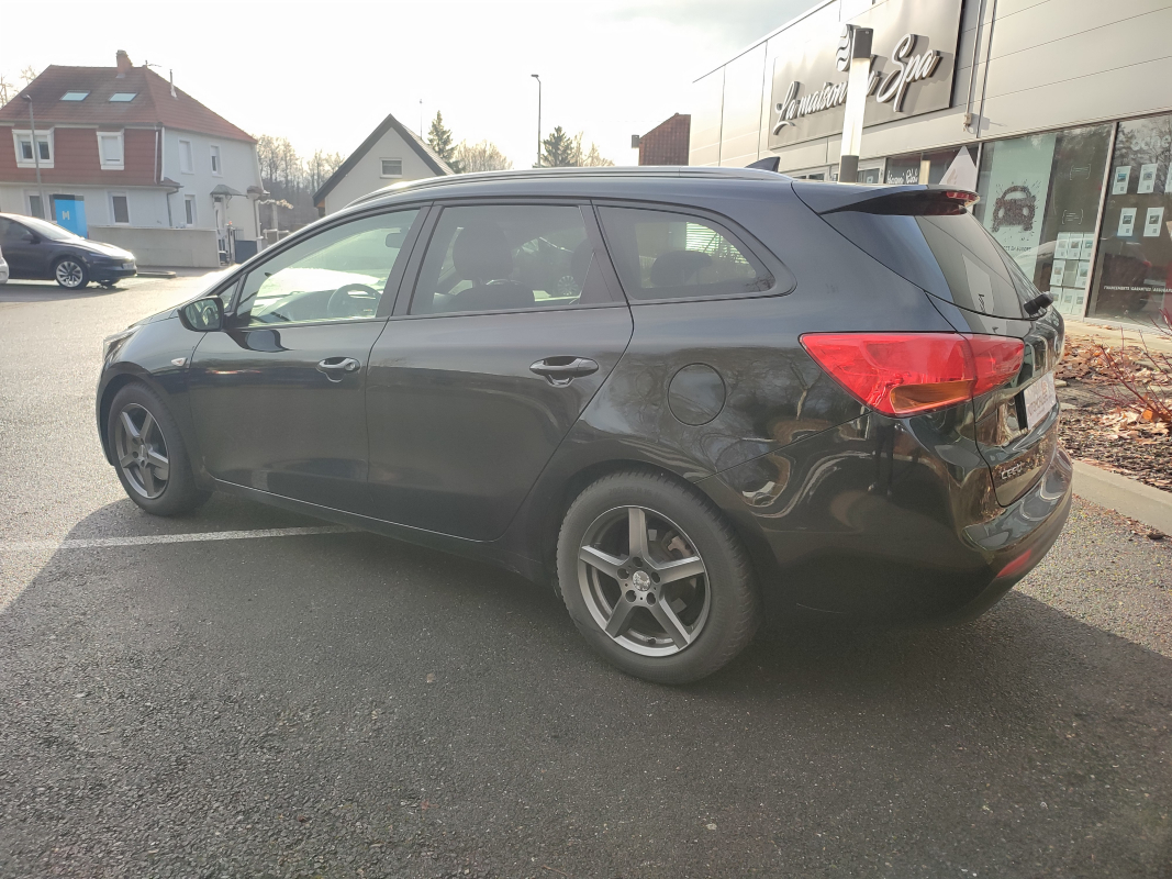 Kia Ceed SW — 3