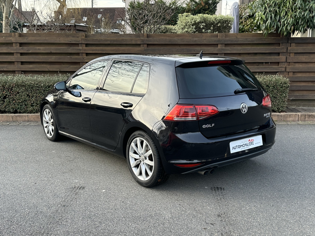 Volkswagen Golf — 3