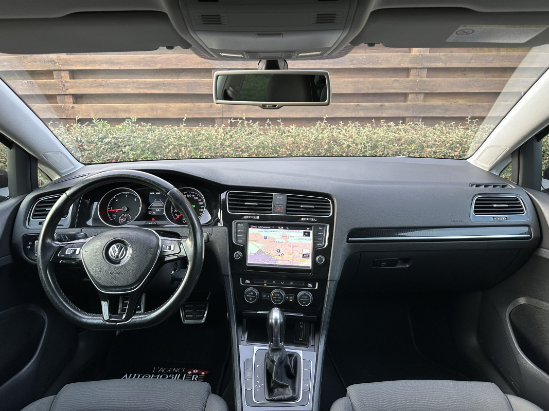 Volkswagen Golf — 14