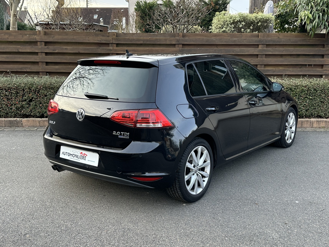 Volkswagen Golf — 5