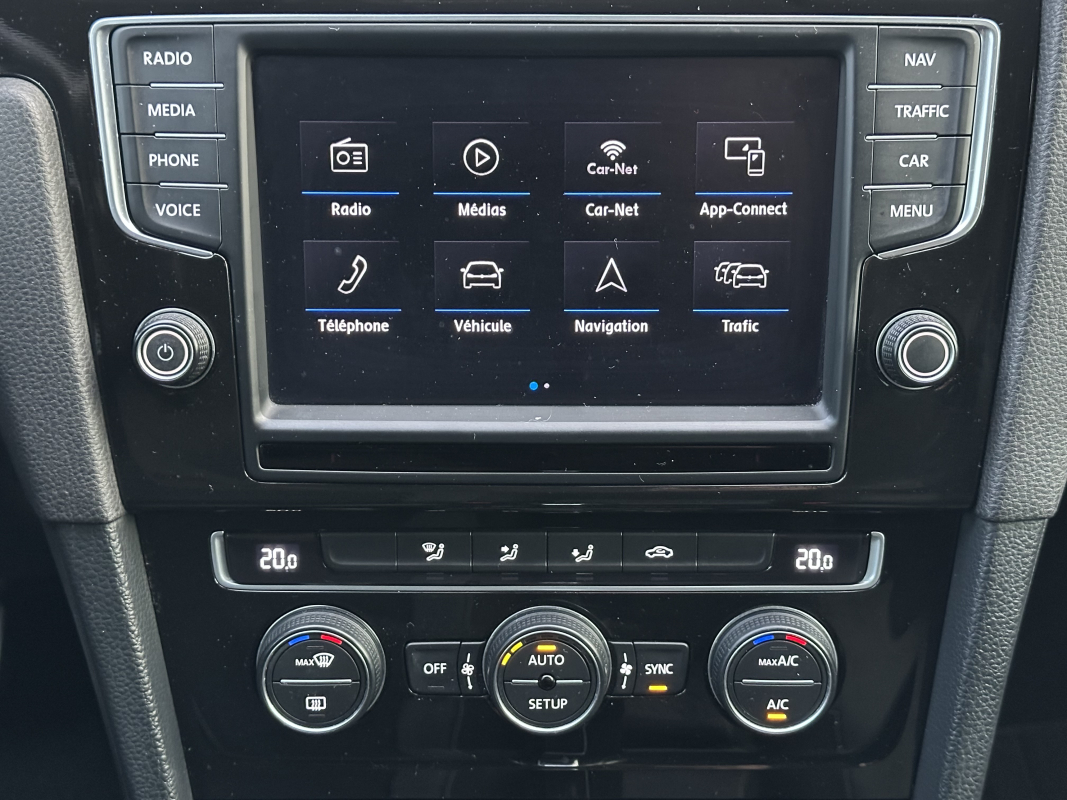 Volkswagen Golf — 21