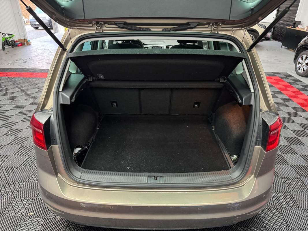 Volkswagen Golf Sportsvan — 9