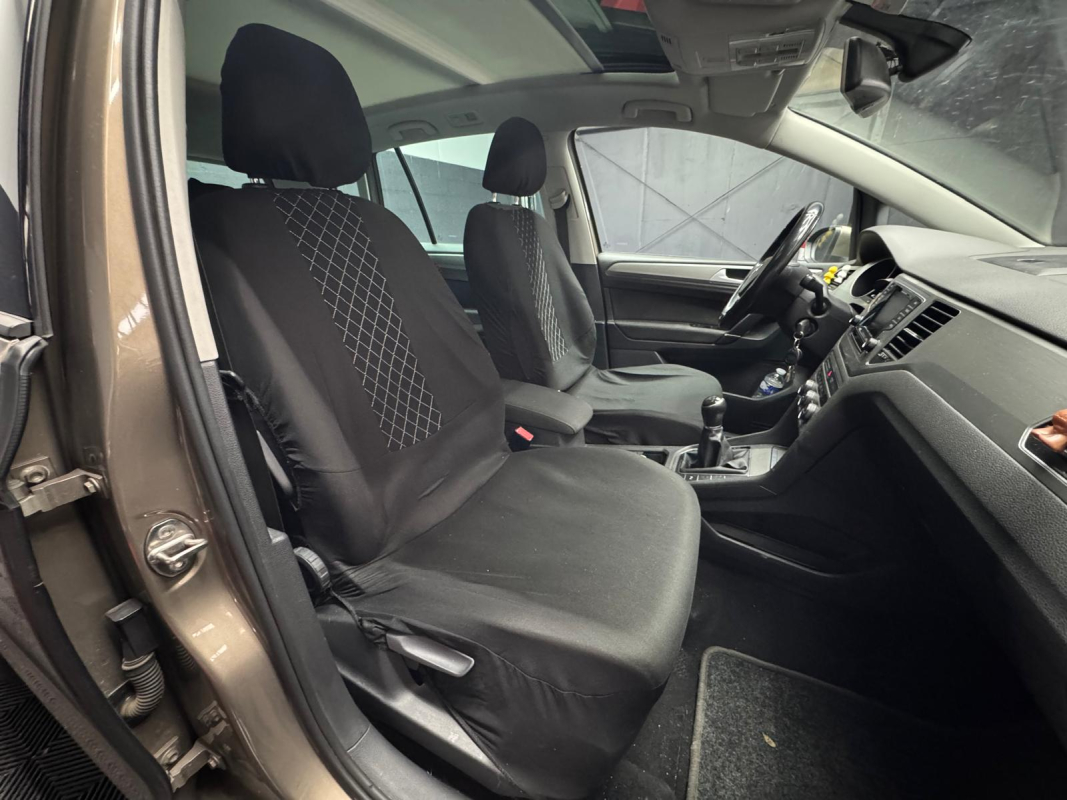 Volkswagen Golf Sportsvan — 11