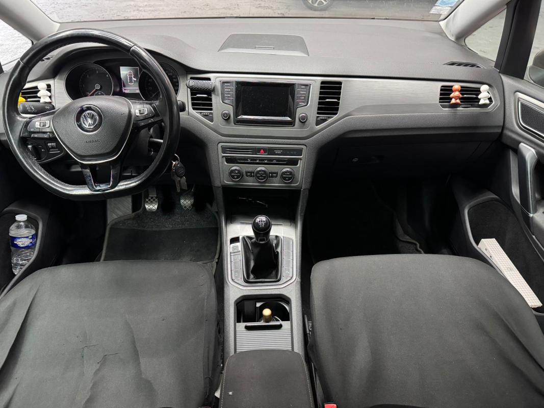 Volkswagen Golf Sportsvan — 15