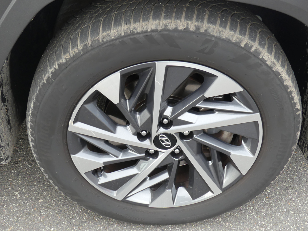 Hyundai Tucson — 27
