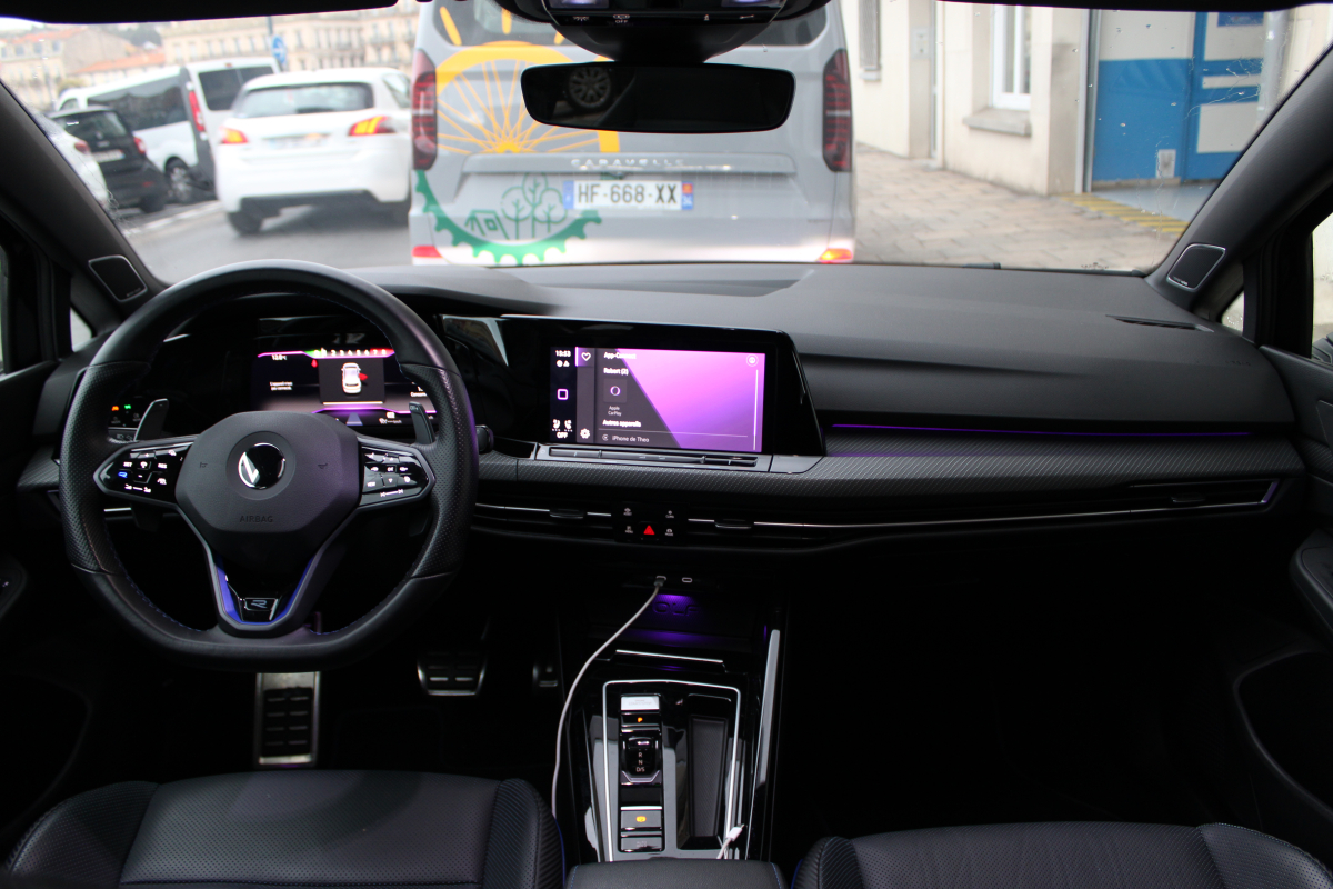 Volkswagen Golf — 10