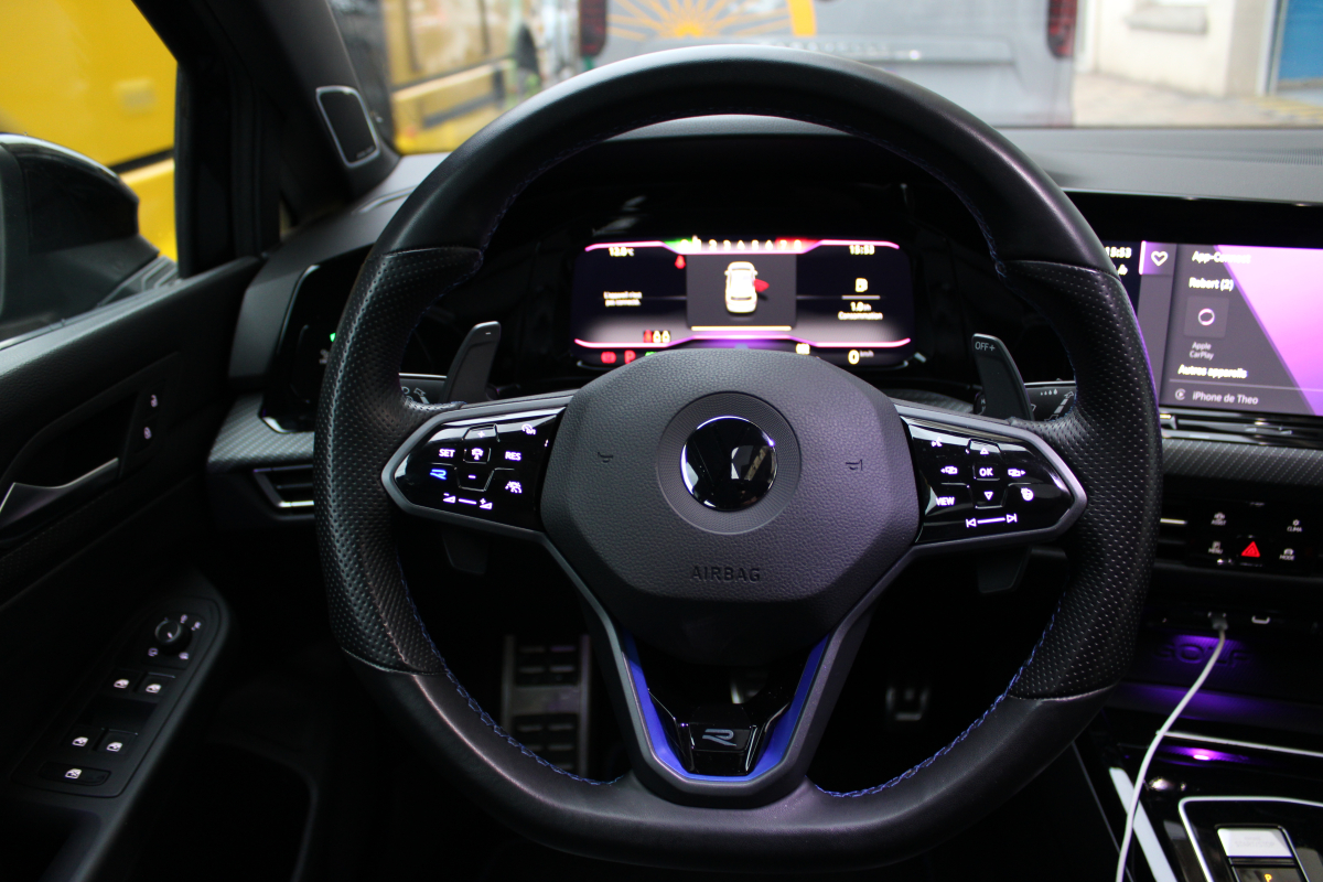 Volkswagen Golf — 15