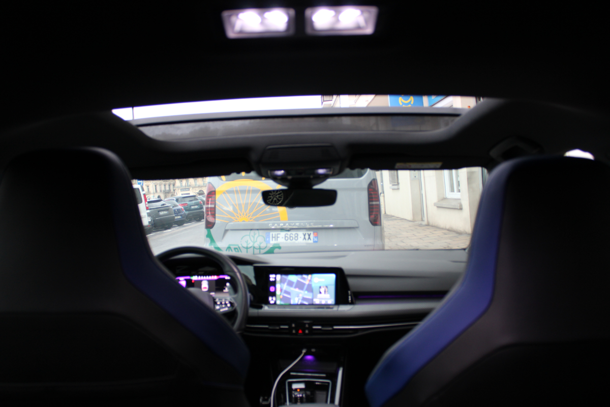 Volkswagen Golf — 21