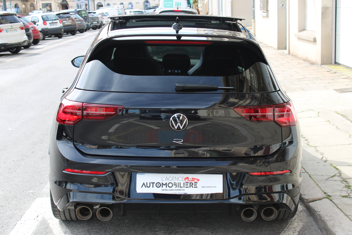 Volkswagen Golf — 6