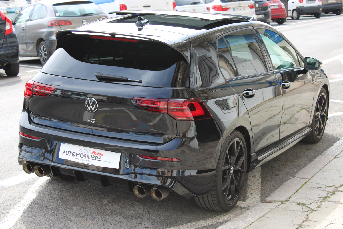 Volkswagen Golf — 5