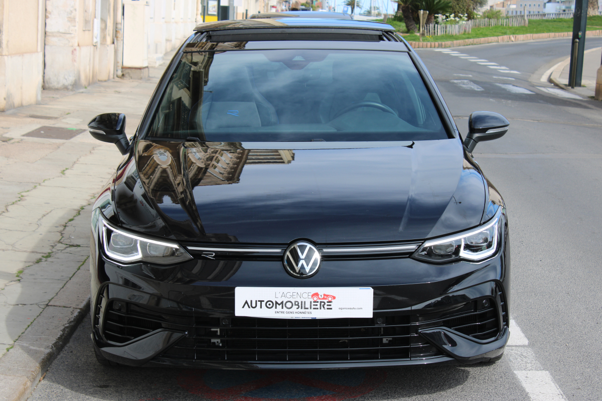 Volkswagen Golf — 2