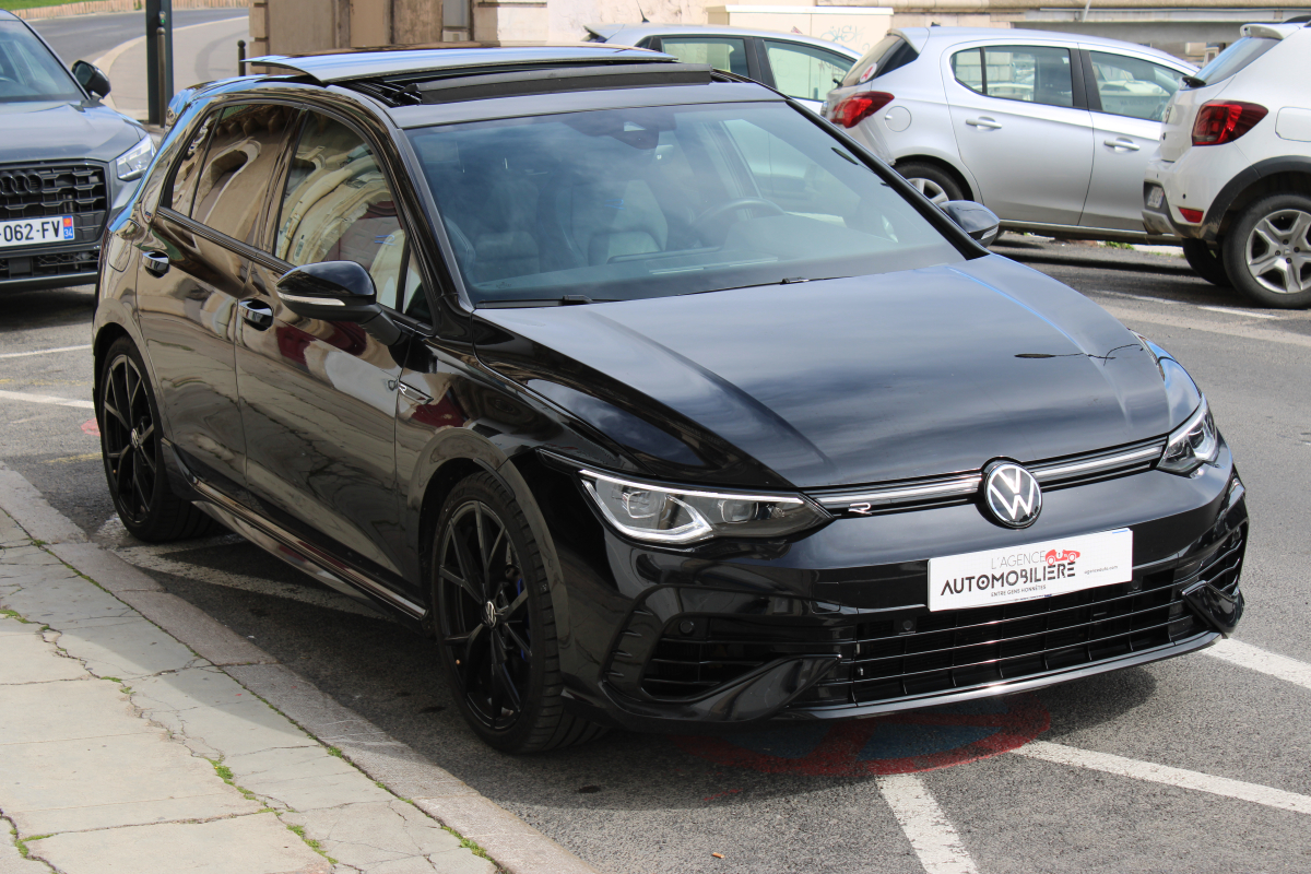 Volkswagen Golf — 3