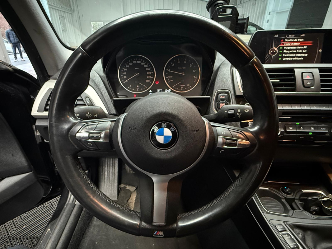 Bmw Série 1 — 12