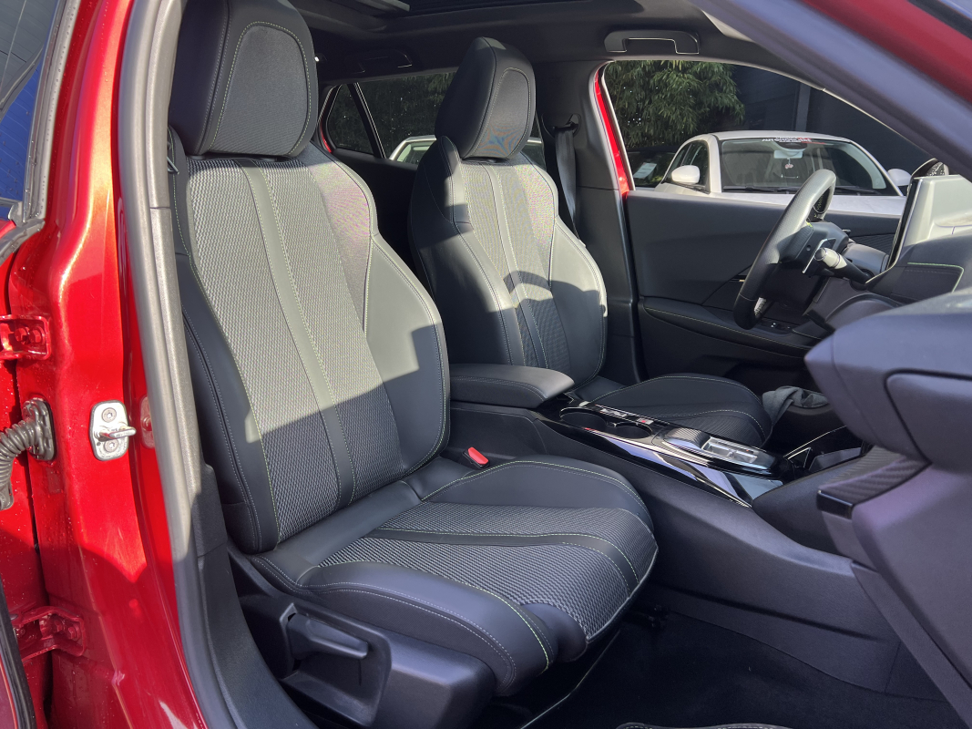 Peugeot 2008 — 19