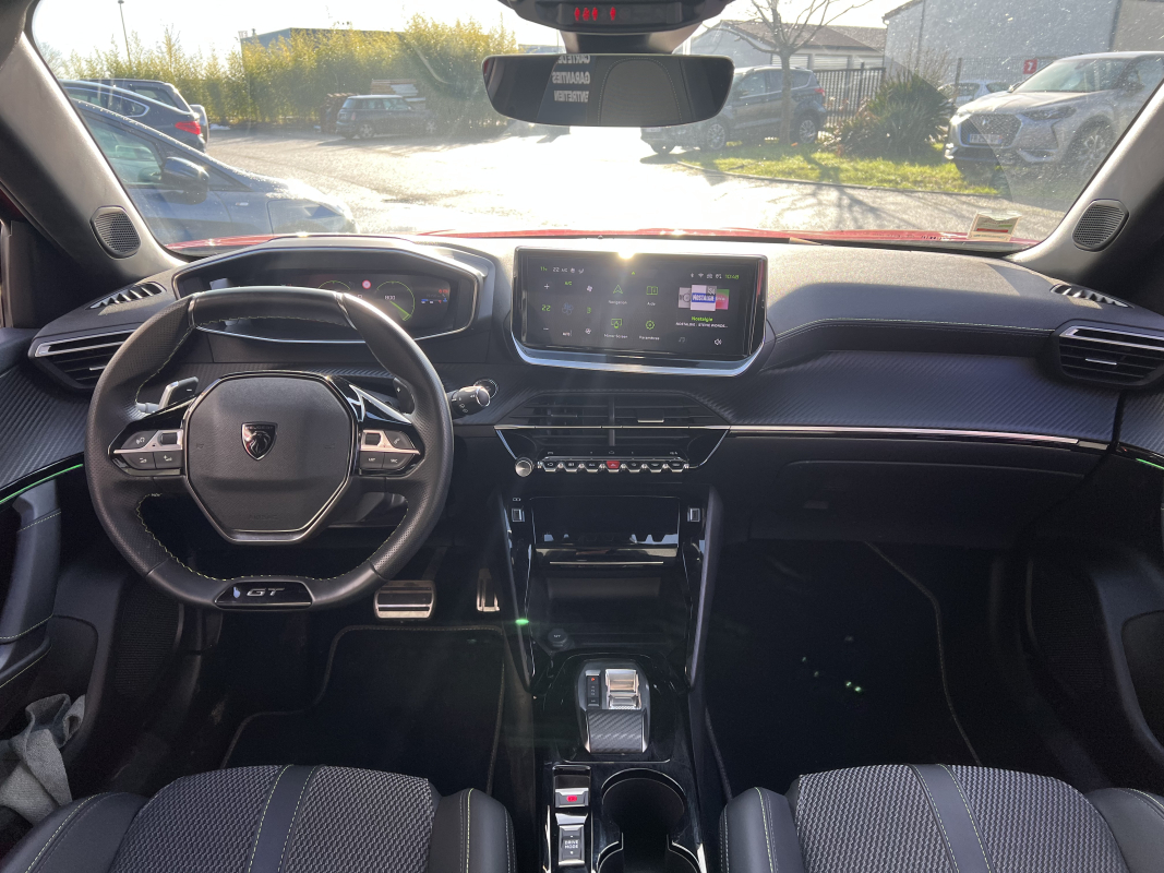 Peugeot 2008 — 24