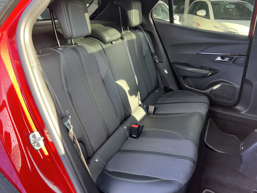 Peugeot 2008 — 20