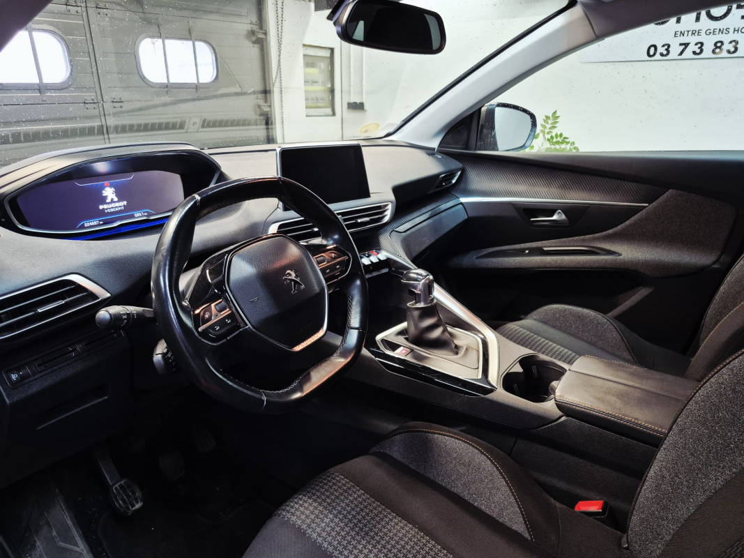 Peugeot 3008 — 11