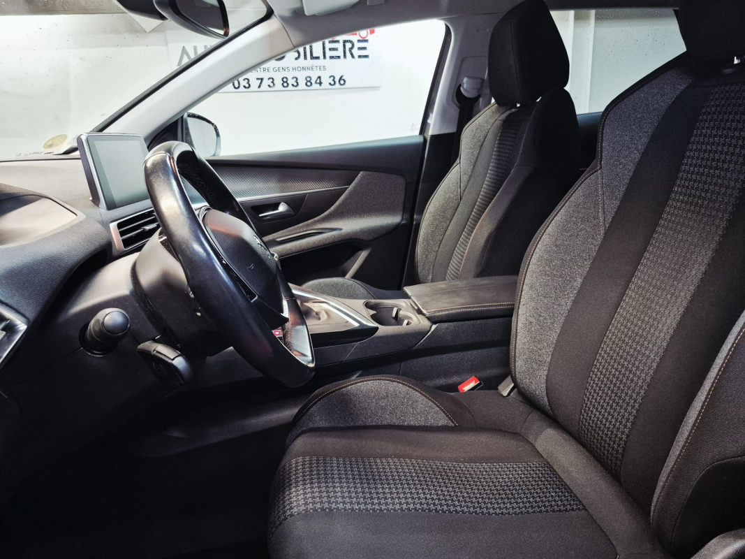 Peugeot 3008 — 10