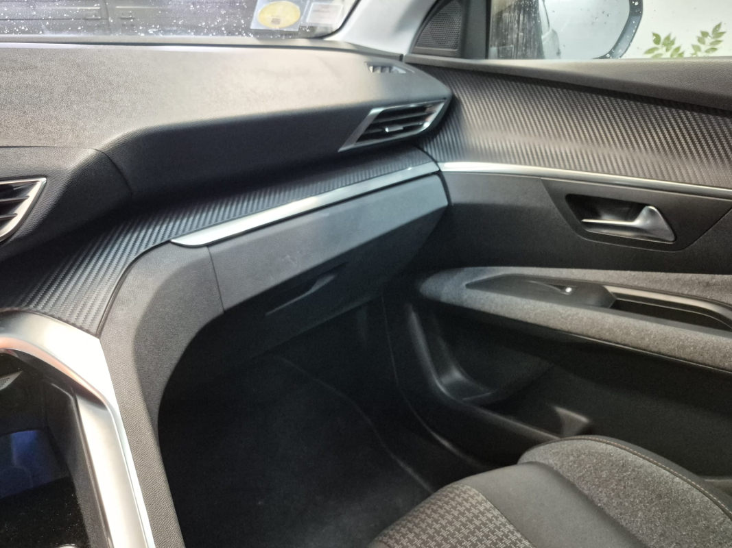 Peugeot 3008 — 18