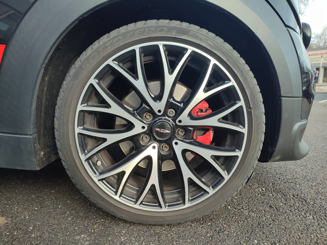 Mini Countryman — 30