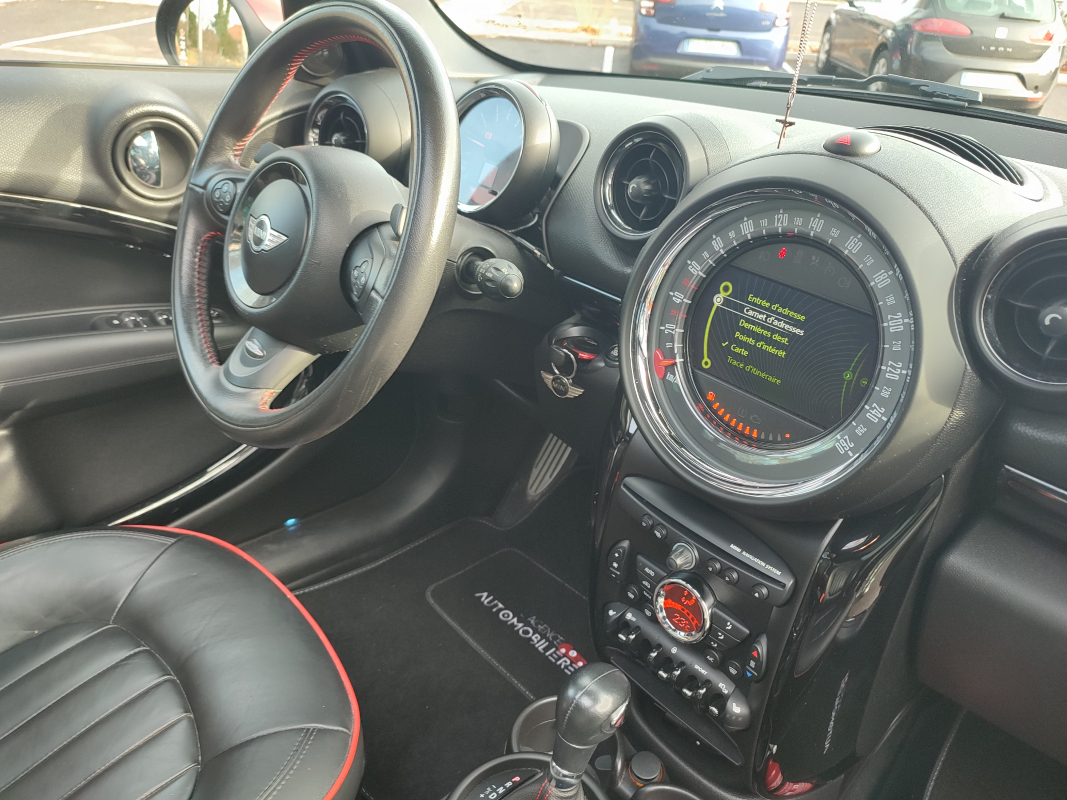 Mini Countryman — 14