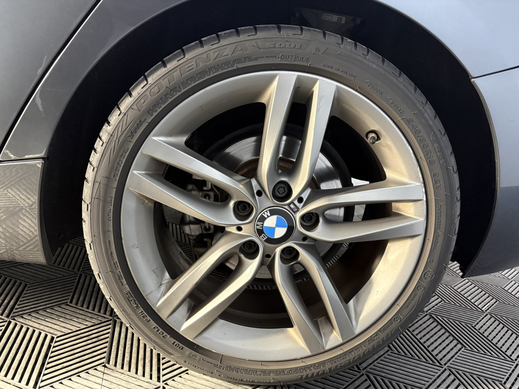 Bmw Série 1 — 24