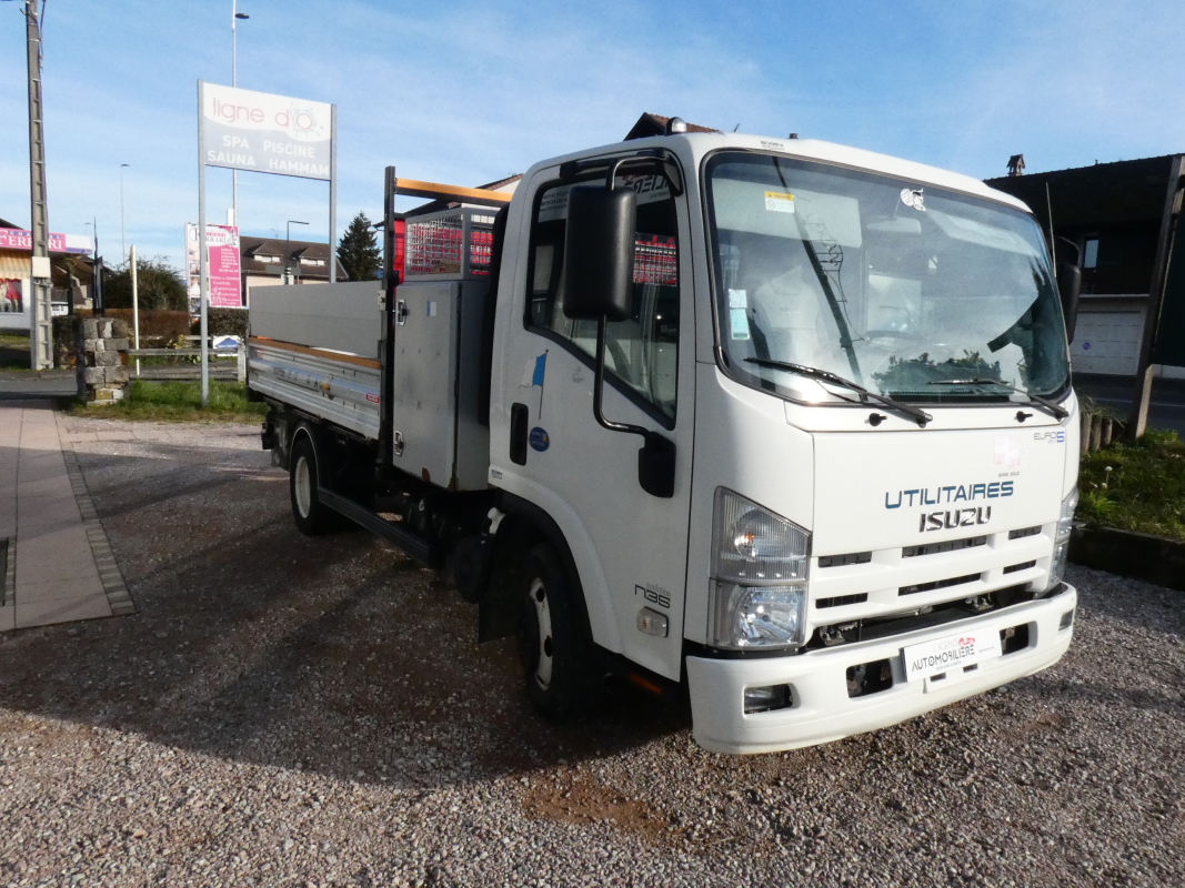Isuzu N-Séries CCb — 3