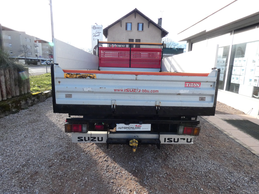 Isuzu N-Séries CCb — 6