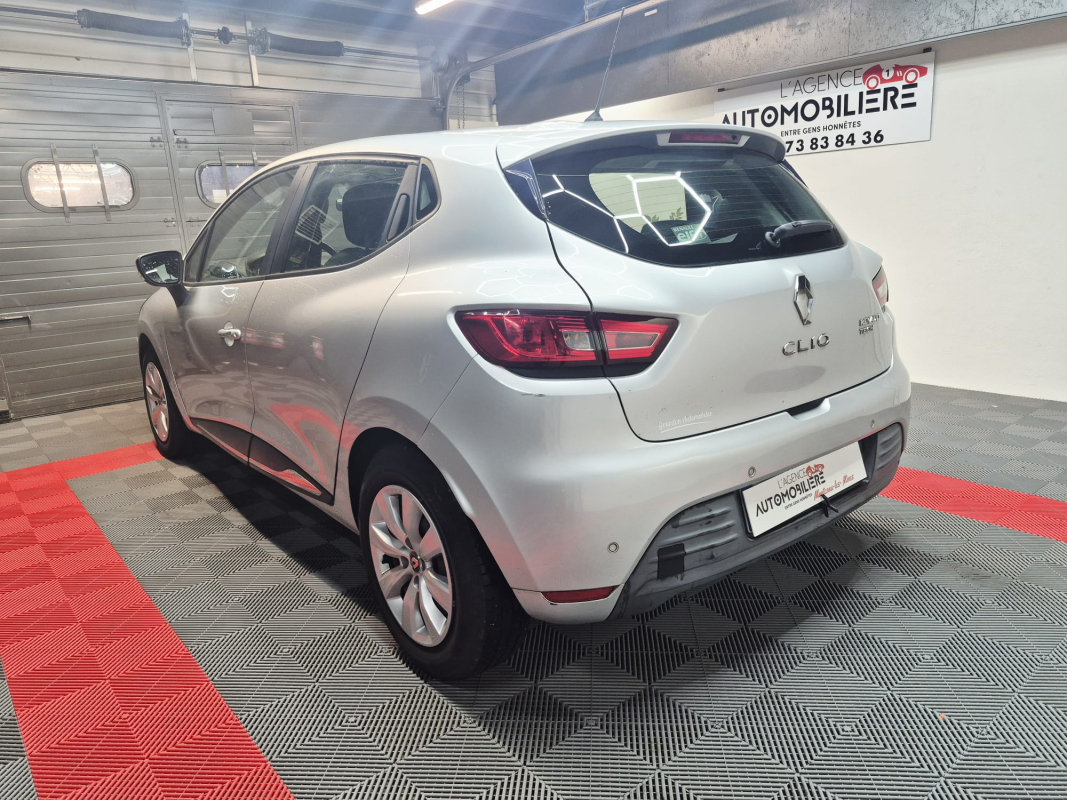 Renault Clio — 7