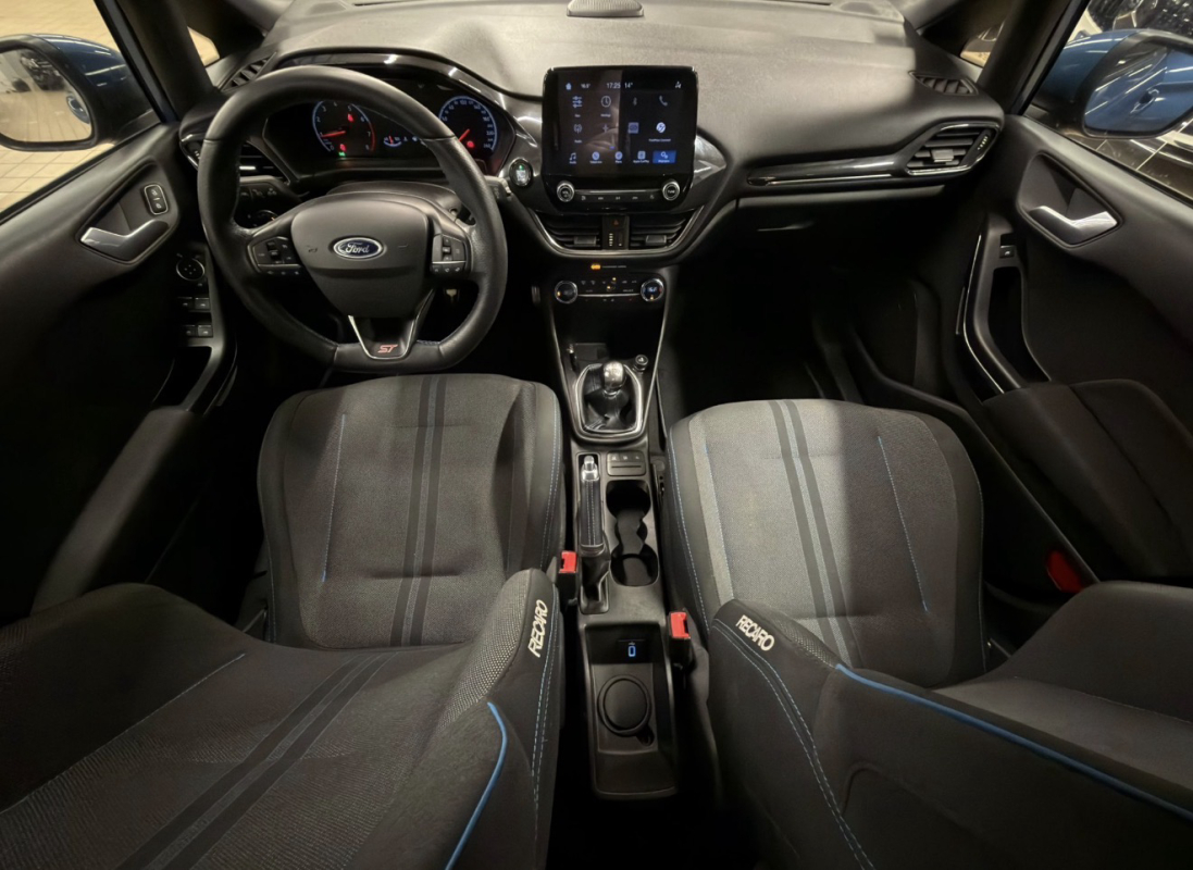 Ford Fiesta — 12