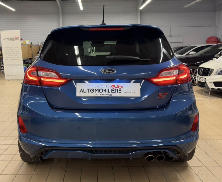 Ford Fiesta — 3
